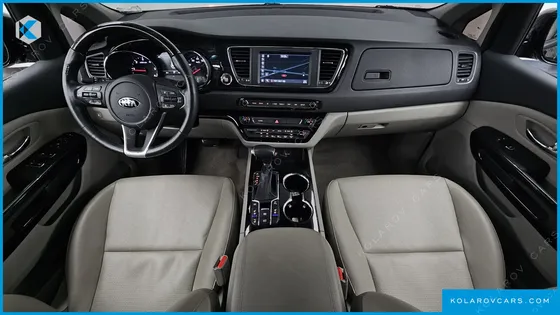 KIA CARNIVAL 11-SEATER PRESTIGE