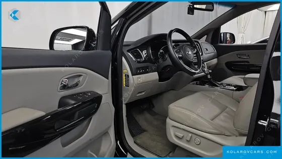 KIA CARNIVAL 11-SEATER PRESTIGE