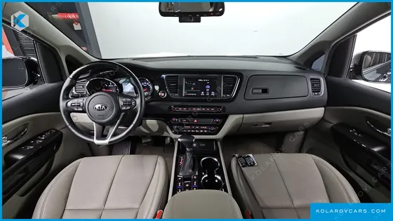KIA CARNIVAL 7-SEATER LIMOUSINE