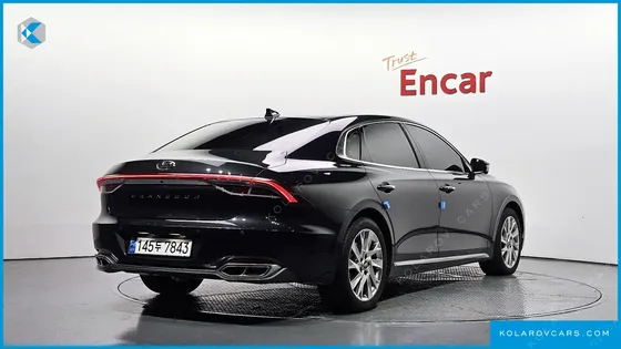 HYUNDAI GRANDEUR CALLIGRAPHY