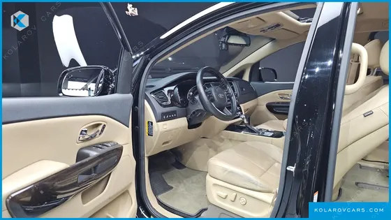 KIA CARNIVAL 9-SEATER NOBLESSE SPECIAL