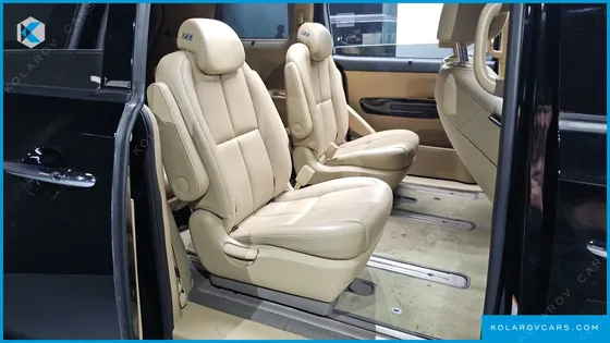 KIA CARNIVAL 9-SEATER NOBLESSE SPECIAL