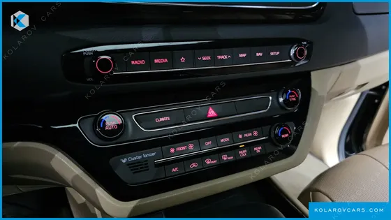KIA CARNIVAL 9-SEATER NOBLESSE SPECIAL