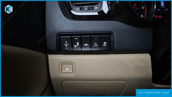 KIA CARNIVAL 9-SEATER NOBLESSE SPECIAL
