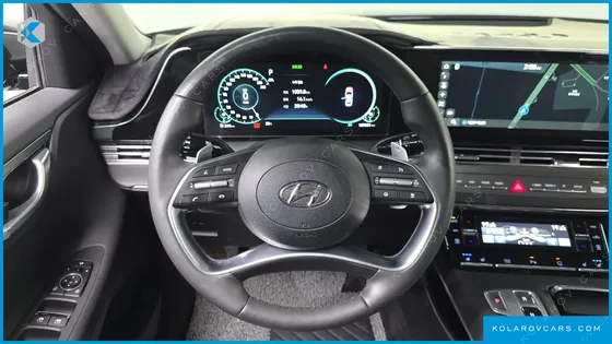 HYUNDAI GRANDEUR LE BLANC
