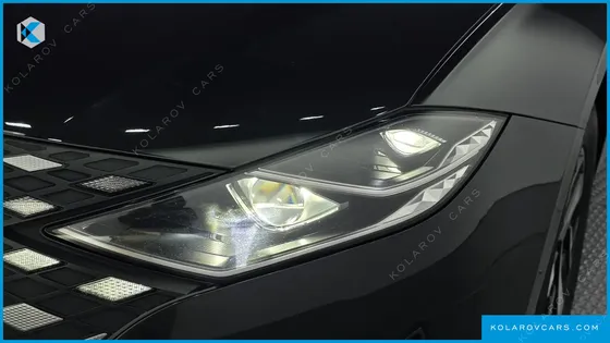HYUNDAI GRANDEUR LE BLANC