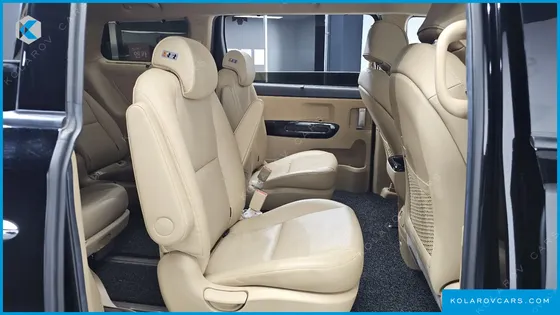 KIA CARNIVAL 9-SEATER HI-LIMOUSINE