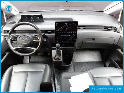 HYUNDAI STARIA TOURER 11-SEATER