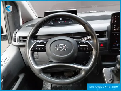 HYUNDAI STARIA TOURER 11-SEATER