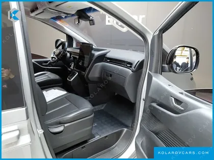 HYUNDAI STARIA TOURER 11-SEATER