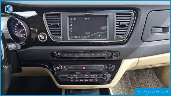 KIA CARNIVAL 9-SEATER NOBLESSE SPECIAL