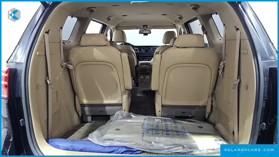 KIA CARNIVAL 9-SEATER NOBLESSE SPECIAL