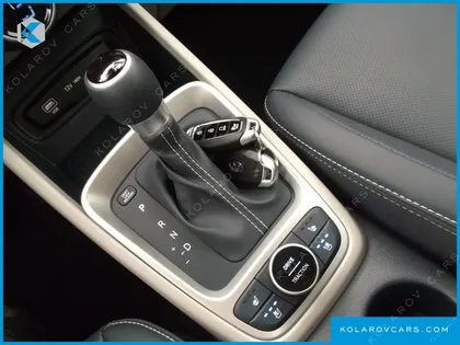 HYUNDAI VENUE 1,6 PREMIUM
