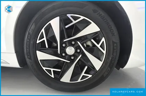 HYUNDAI GRANDEUR LE BLANC