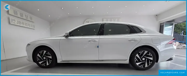 HYUNDAI GRANDEUR LE BLANC