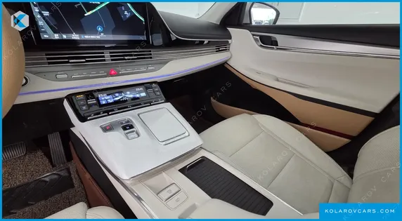 HYUNDAI GRANDEUR LE BLANC