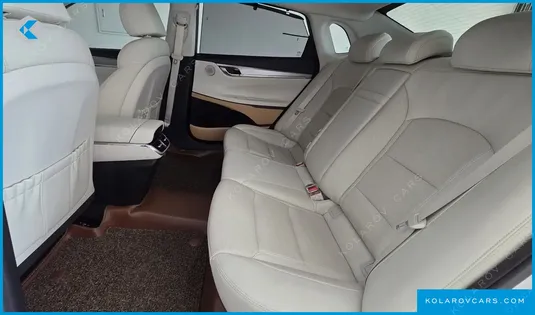 HYUNDAI GRANDEUR LE BLANC