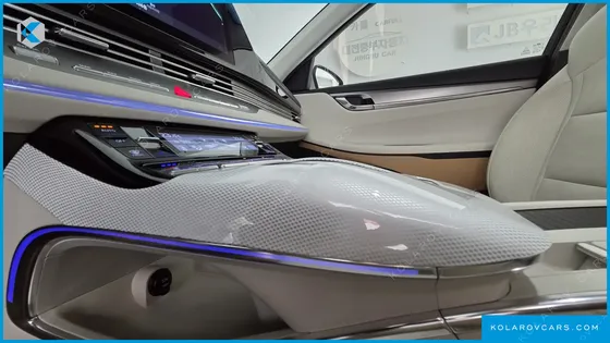 HYUNDAI GRANDEUR LE BLANC