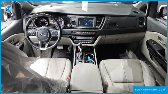 KIA CARNIVAL 9-SEATER NOBLESSE SPECIAL