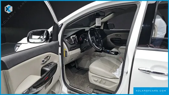 KIA CARNIVAL 9-SEATER NOBLESSE SPECIAL