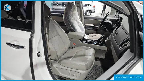 KIA CARNIVAL 9-SEATER NOBLESSE SPECIAL