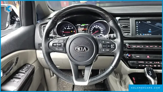 KIA CARNIVAL 9-SEATER NOBLESSE SPECIAL