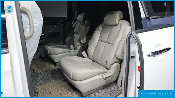 KIA CARNIVAL 9-SEATER NOBLESSE SPECIAL