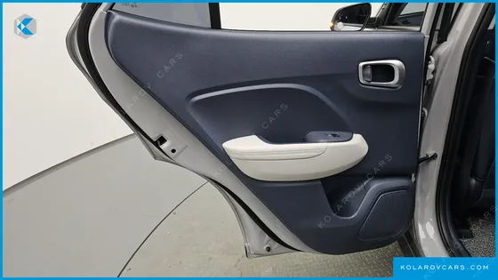 HYUNDAI VENUE 1,6 PREMIUM