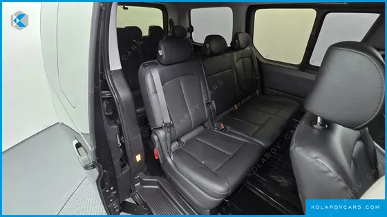 HYUNDAI STARIA TOURER 11-SEATER