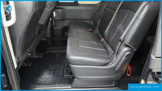 HYUNDAI STARIA TOURER 11-SEATER