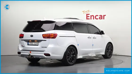 KIA CARNIVAL 9-SEATER NOBLESSE SPECIAL