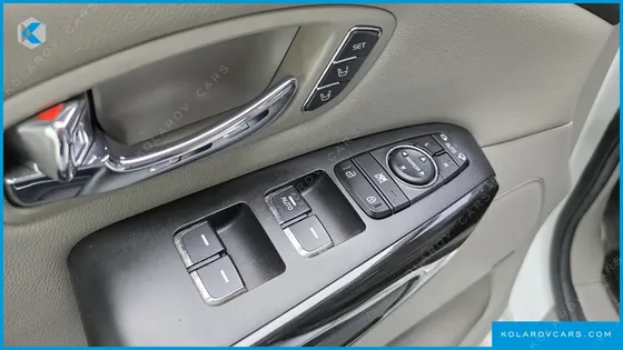 KIA CARNIVAL 9-SEATER NOBLESSE SPECIAL