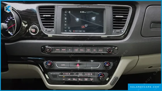 KIA CARNIVAL 9-SEATER NOBLESSE SPECIAL