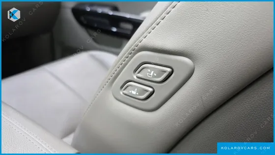 KIA CARNIVAL 9-SEATER NOBLESSE SPECIAL