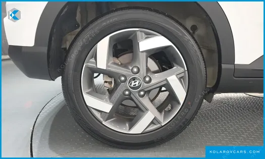 HYUNDAI VENUE 1.6 FLUX