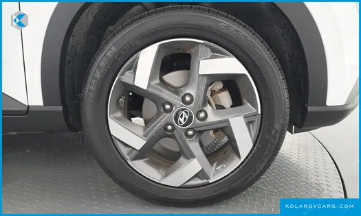HYUNDAI VENUE 1.6 FLUX