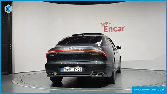 HYUNDAI GRANDEUR CALLIGRAPHY