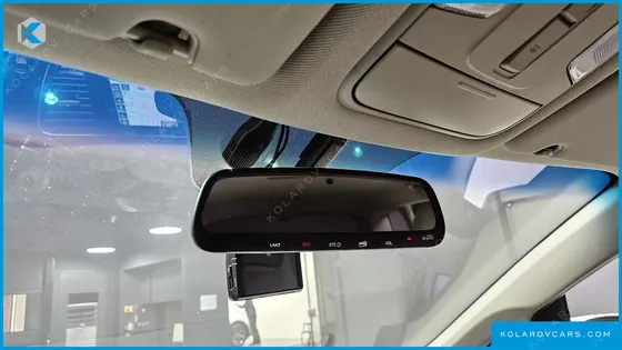 KIA CARNIVAL 9-SEATER LUXURY