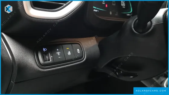 HYUNDAI VENUE 1,6 PREMIUM