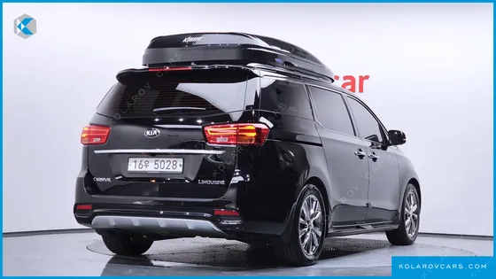 KIA CARNIVAL GASOLINE 7-SEATER LIMOUSINE