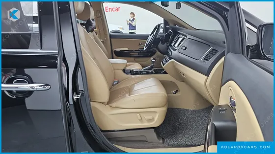 KIA CARNIVAL GASOLINE 7-SEATER LIMOUSINE