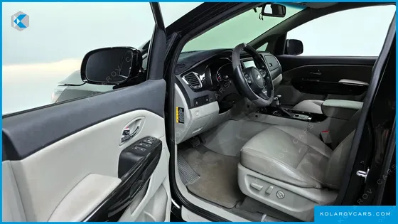 KIA CARNIVAL 9-SEATER PRSTIGE