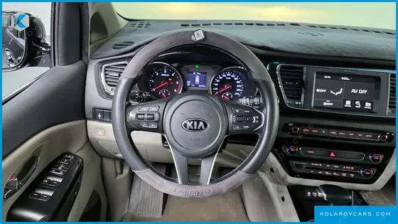 KIA CARNIVAL 9-SEATER PRSTIGE