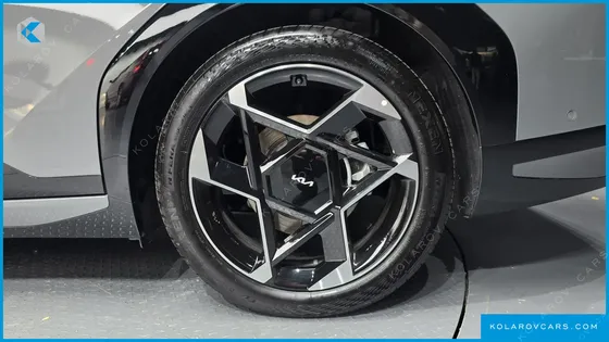 KIA EV4 LONG RANGE 2WD