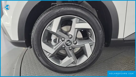 HYUNDAI VENUE 1.6 FLUX