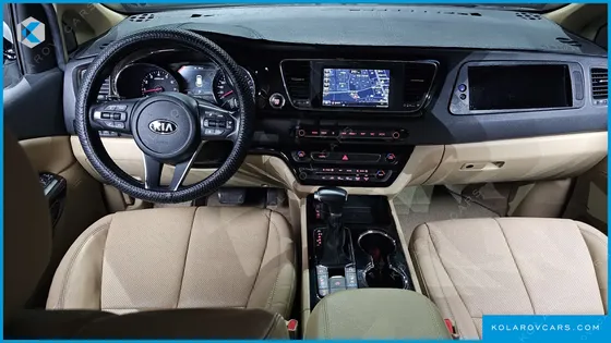 KIA CARNIVAL GASOLINE 7-SEATER LIMOUSINE