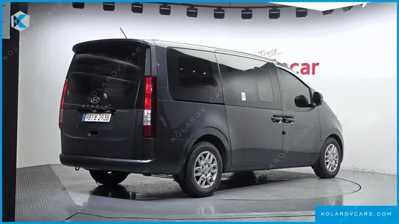 HYUNDAI STARIA L3.5 CARGO 5-SEATER