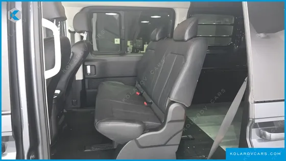 HYUNDAI STARIA L3.5 CARGO 5-SEATER