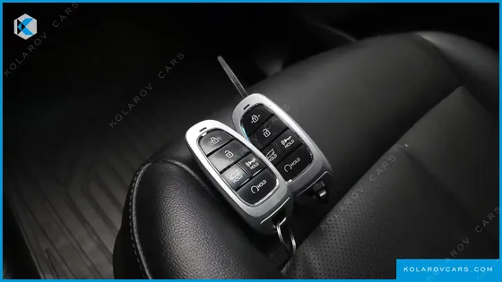 HYUNDAI STARIA L3.5 CARGO 5-SEATER