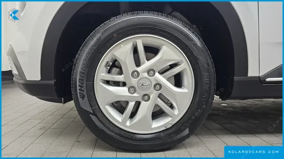 HYUNDAI VENUE 1,6 PREMIUM